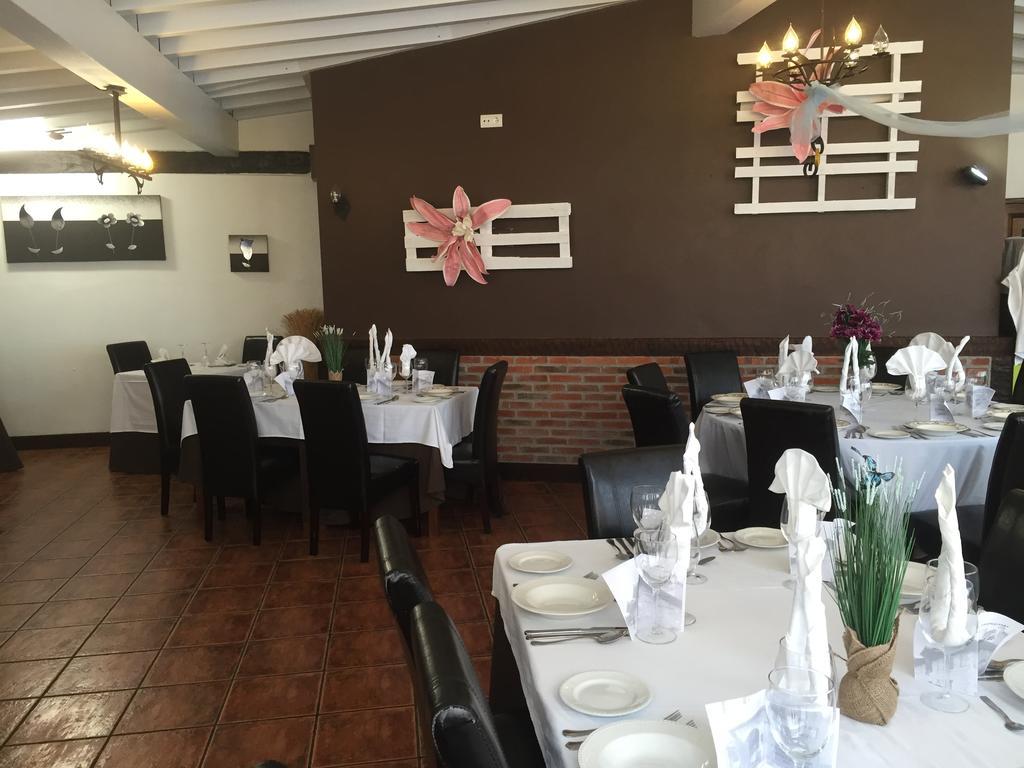 Hotel Marfrei Hinojedo エクステリア 写真