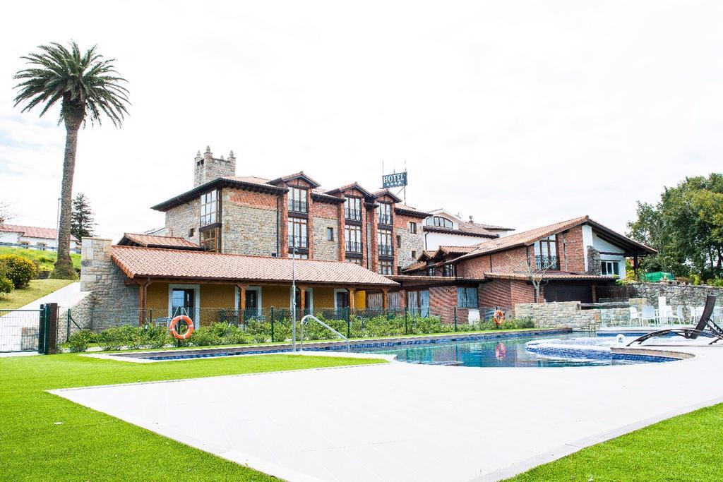 Hotel Marfrei Hinojedo エクステリア 写真