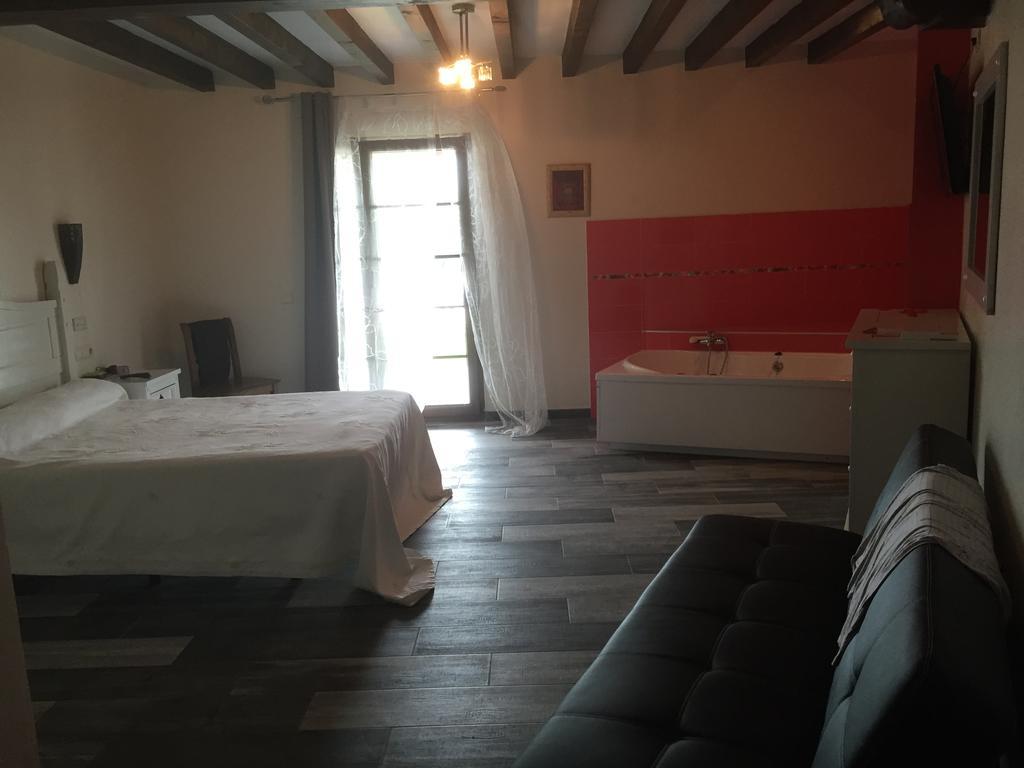 Hotel Marfrei Hinojedo エクステリア 写真