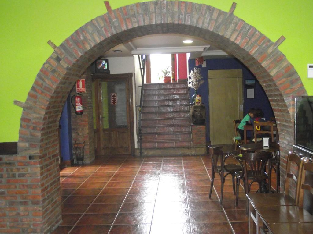 Hotel Marfrei Hinojedo エクステリア 写真