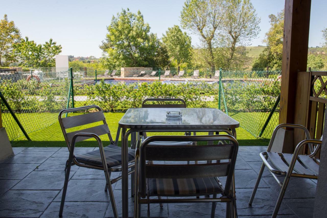 Hotel Marfrei Hinojedo エクステリア 写真